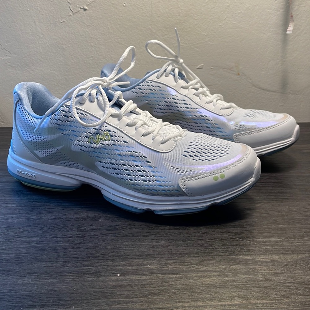 ryka womens workout shoe size 11 - best condition!